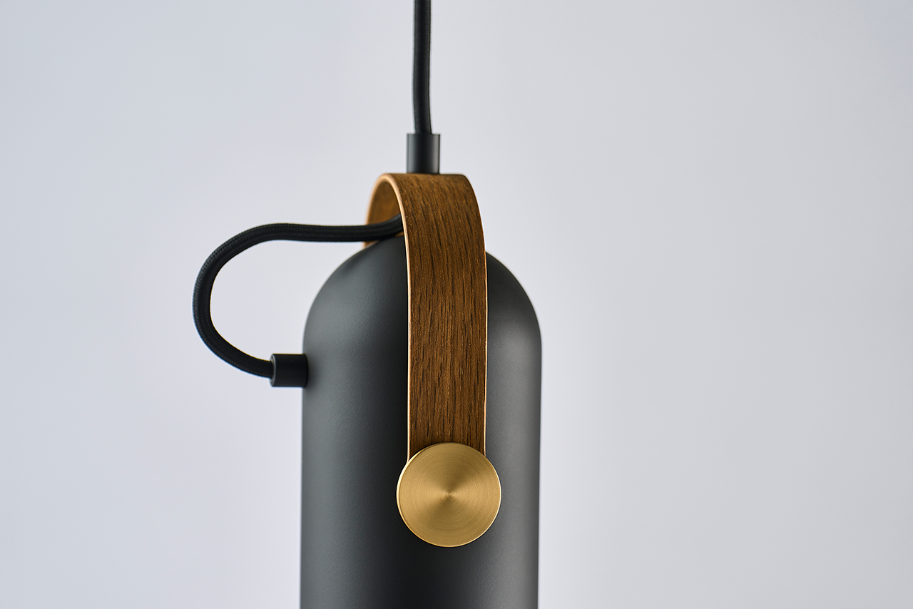 Leklint162 Carronade II Pendant Small Black Smoked oak Brass Details
